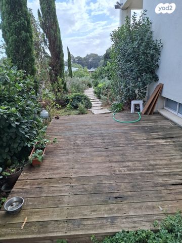 מרתף/ פרטר, הזנב 59, כפר ויתקין, כפר ויתקין