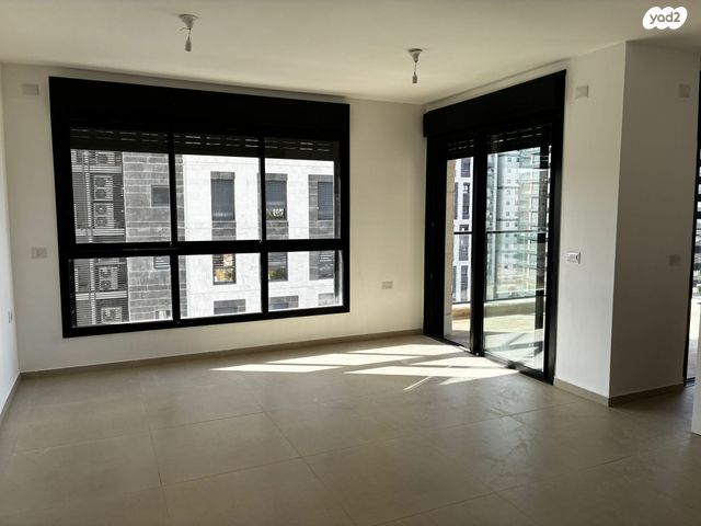 דירה, יצחק ויטנברג 1, פסגת הדר / נווה עוז הירוקה, פתח תקווה