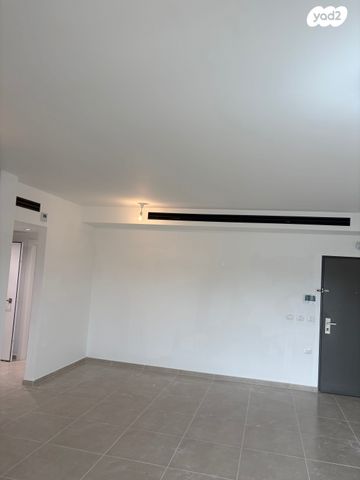 דירה, לאה גולדברג 16, צפון נס ציונה, נס ציונה