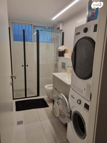 יחידת דיור, למרחב 4, קרית יערים, רמת השרון