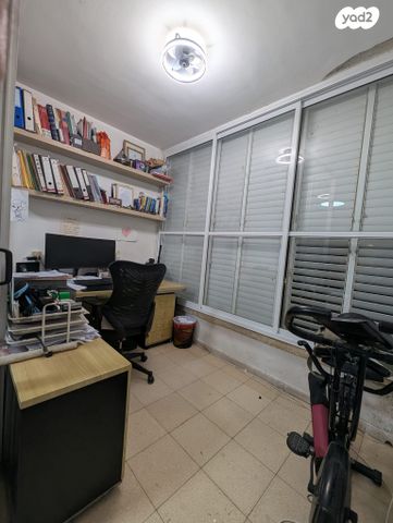 דירה, איריס 10, קיראון, קרית אונו