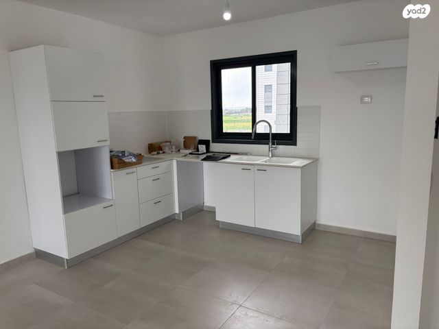 דירה, הרב מרדכי אליהו 19, כרמי הנדיב, אחוזת רוטנר, קרית מלאכי