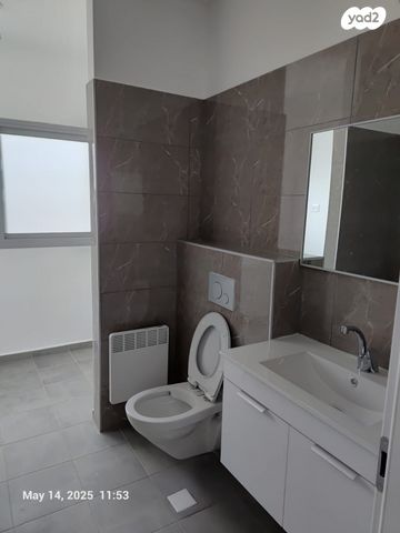 דירה, הישיבה 1, אלון שבות, אלון שבות