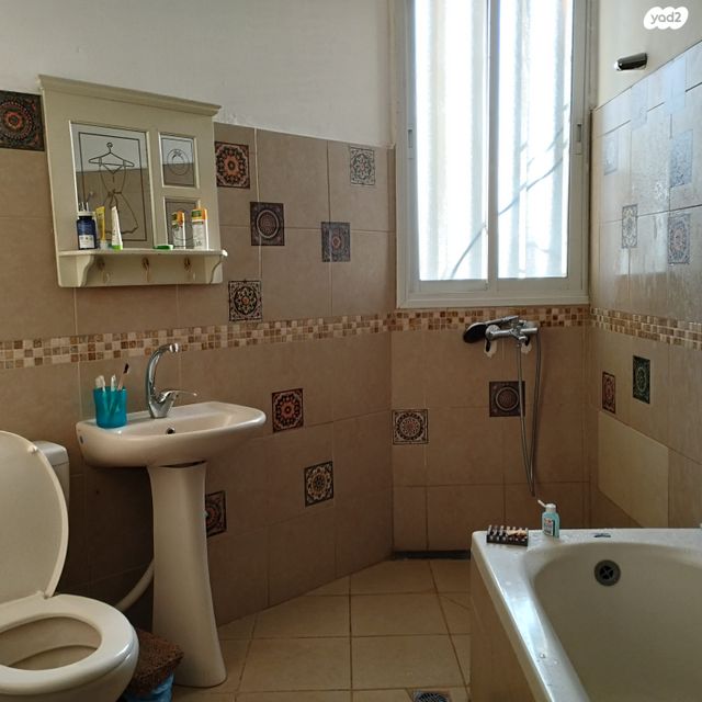 דירה, שדרות ששת הימים 182, צאלים, מערב 1, אילת