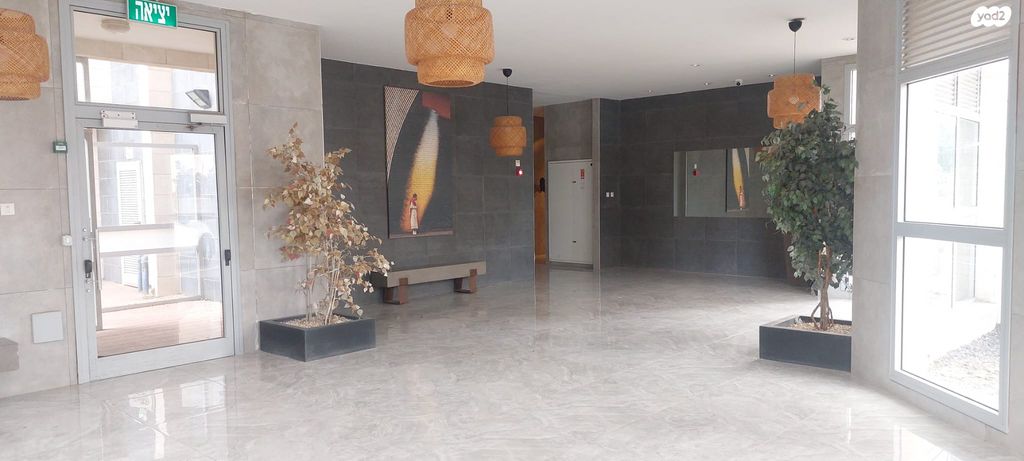 דירה, שדרות מנחם בגין 6, גבעת אולגה, חדרה