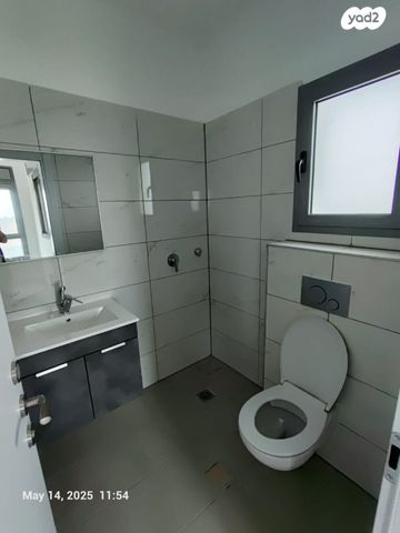 דירה, הישיבה 1, אלון שבות, אלון שבות