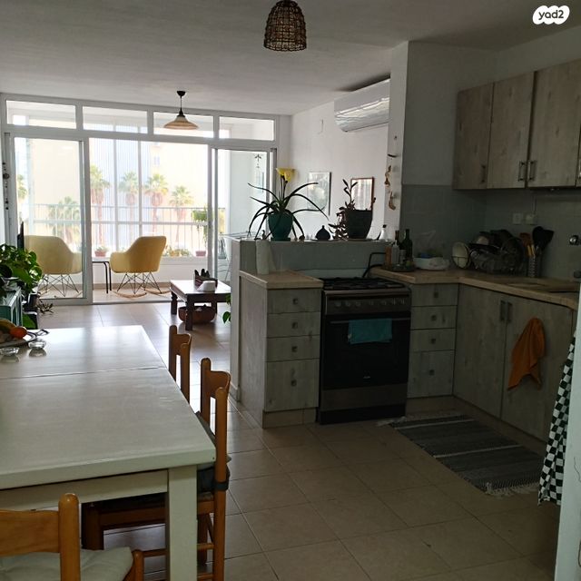 שדרות ששת הימים 182