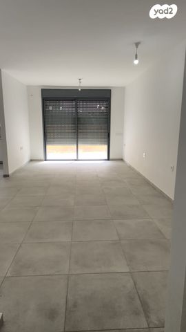 דירת גן, לשם 22, שאר העיר, אריאל