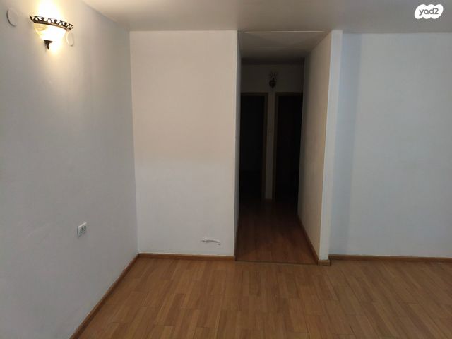 דירת גן, מוריה 7, רובע ה', אריאל