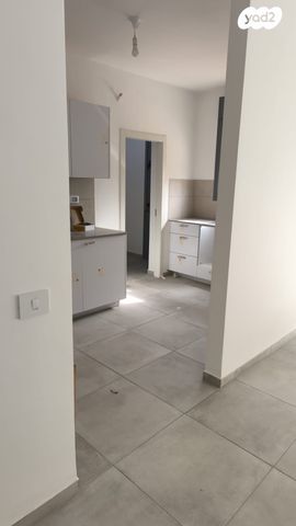 דירת גן, לשם 22, שאר העיר, אריאל