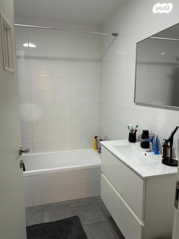 דירה, דרך מנחם בגין 150, מונטיפיורי, הרכבת, תל אביב יפו