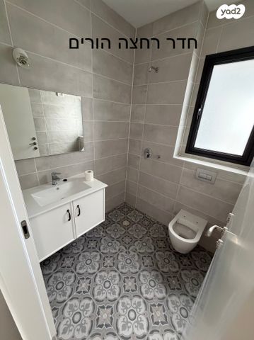 דירה, יונה וולך 7, גרין פארק החדשה, הוד השרון