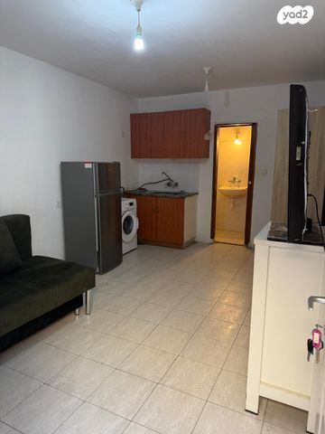 דירת גן, דקר 76, רובע ד', אשדוד