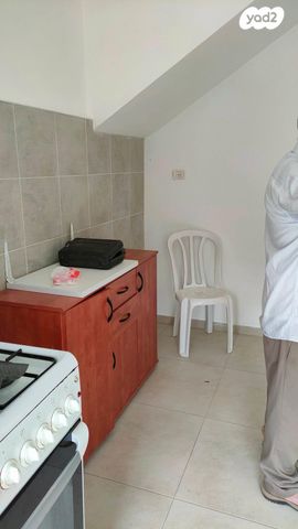 יחידת דיור, בשמת 28, שאר העיר, מיתר / כרמית