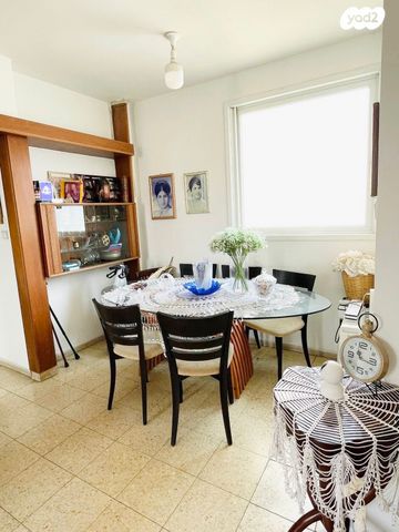 דירה, ז'בוטינסקי 115, הצפון החדש - כיכר המדינה, תל אביב יפו