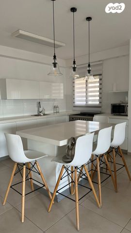 דירה, דרך בן גוריון 1, אבן גבירול, רחובות