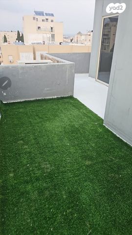 גג/ פנטהאוז, יהושע שטמפפר 34, לב המושבה / מרכז העיר, פתח תקווה