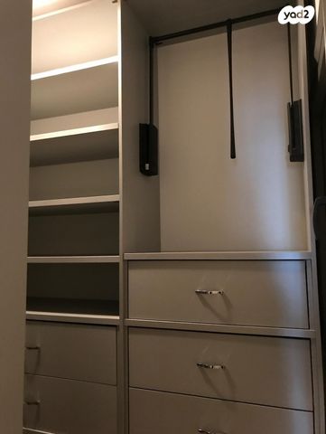 דירה, שדרות ההשכלה 17, ביצרון ורמת ישראל, תל אביב יפו