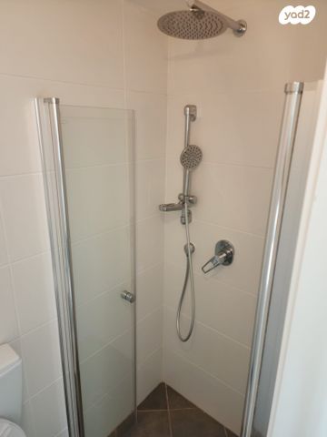 דירה, משגב עם 14, קרית שלום, תל אביב יפו