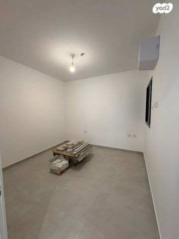 דירה, הרב מרדכי אליהו 21, כרמי הנדיב, אחוזת רוטנר, קרית מלאכי