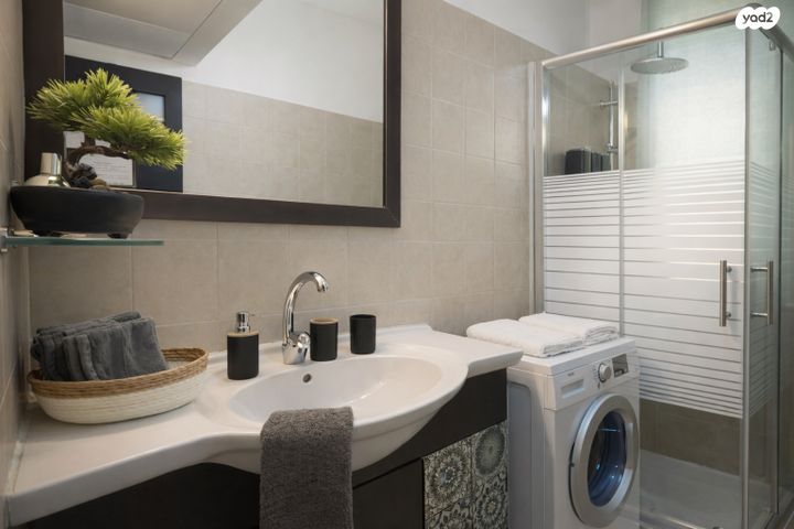 דירה, המסגר 70, מונטיפיורי, הרכבת, תל אביב יפו