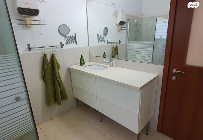 דירה, המצי"ר 4, שכונת חשמונאים, מרכז העיר א, רמת גן