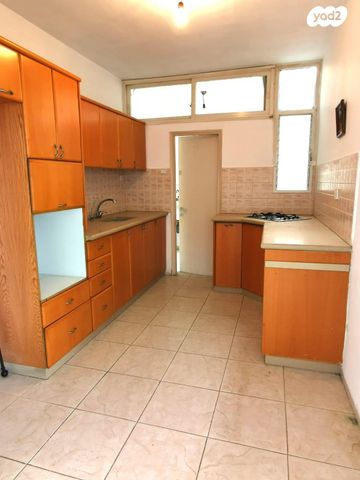 דירה, בוטקובסקי 30, פאר, חדרה