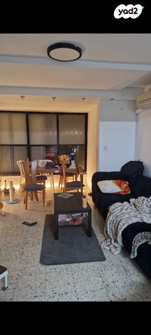 גג/ פנטהאוז, גולומב 57, מרכז, קרית עבודה, חולון