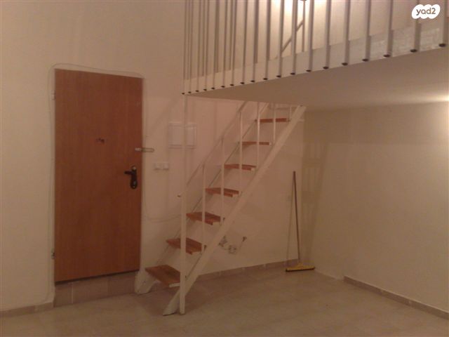 סטודיו/ לופט, הקישון 72, פלורנטין, תל אביב יפו