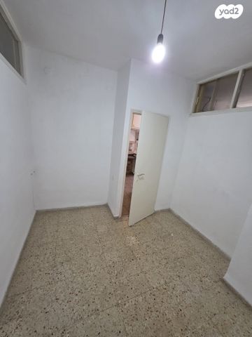 דירה, יצחק גרינבוים 11, עיר, מרכז העיר, נהריה