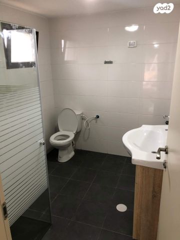 יחידת דיור, האלה 1, אביעזר, אביעזר