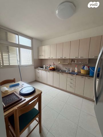 דירה, אגרון 15, מרכז, כפר סבא