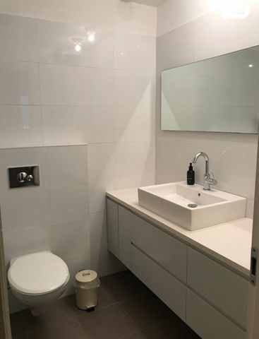 דירה, שדרות ההשכלה 17, ביצרון ורמת ישראל, תל אביב יפו