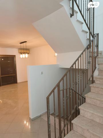 דו משפחתי, שרעבי יעקב סעדיה 8, נווה מרמורק, רחובות