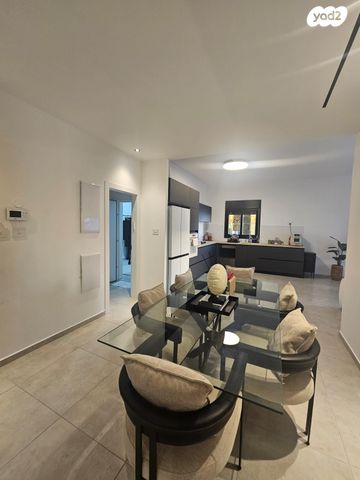 דירה, הקוממיות 16, דרום חדש, פארק הים, בת ים