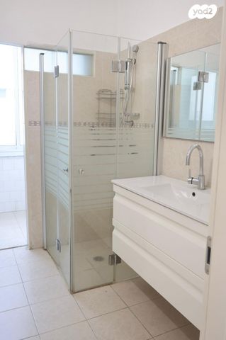 דירה, עין הקורא 25, אברמוביץ', ראשון לציון