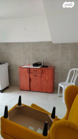 יחידת דיור, בשמת 28, שאר העיר, מיתר / כרמית