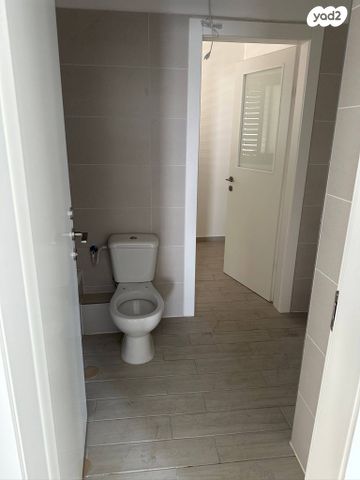 דירה, לאה גולדברג 14, צפון נס ציונה, נס ציונה