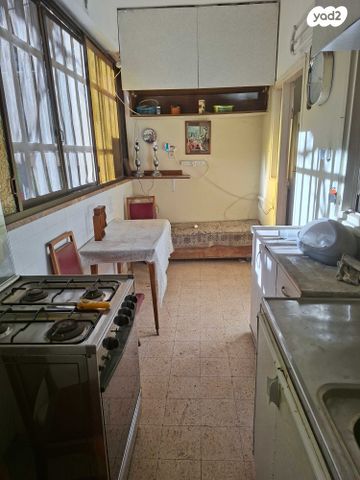 דירה, שלום שבזי 9, נווה פז, חיפה