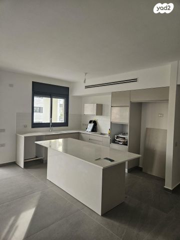 דירה, ירושלים 12, שאר העיר, גבעת שמואל