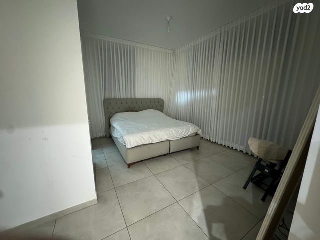 דירה, לאה גולדברג 1, תלמי מנשה, באר יעקב