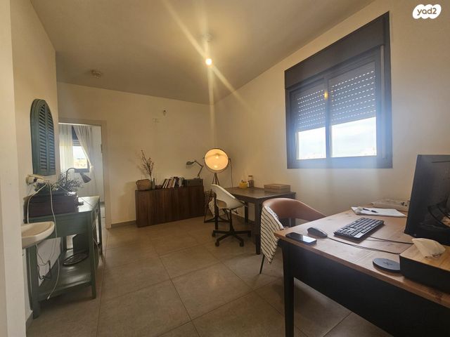 דירה, שדרות האמוראים 43, איילת השחר / רמת בית שמש ד-3, בית שמש