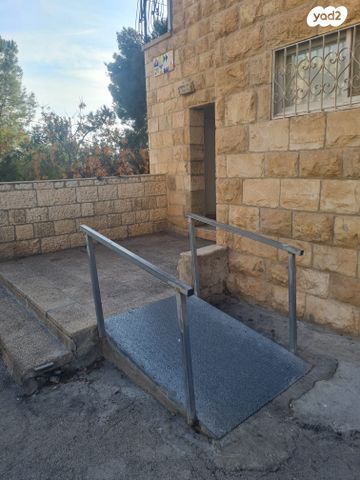 דירה, דב גרונר 3, ארמון הנציב, תלפיות מזרח, ירושלים