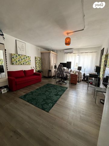 סטודיו/ לופט, שלבים 16, גבעת הרצל, אזור המלאכה יפו, תל אביב יפו