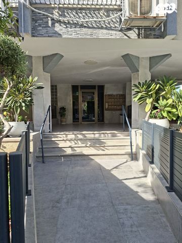 דירה, השר שפירא 6, דרום מערב ותיק, בת ים