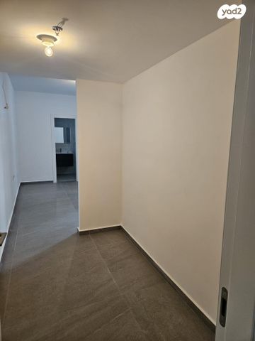 דירה, ירושלים 12, שאר העיר, גבעת שמואל