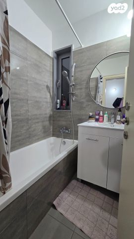 דירה, אליהו הנביא, פסגות אפק, ראש העין