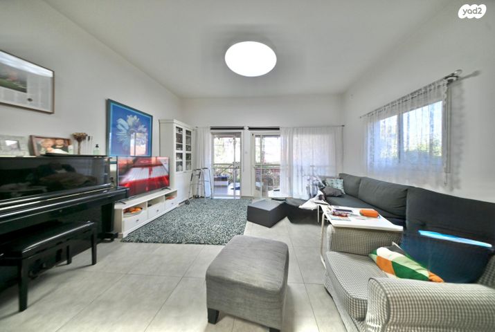 דו משפחתי, גורדון 9, מרכז מזרחי, נס ציונה