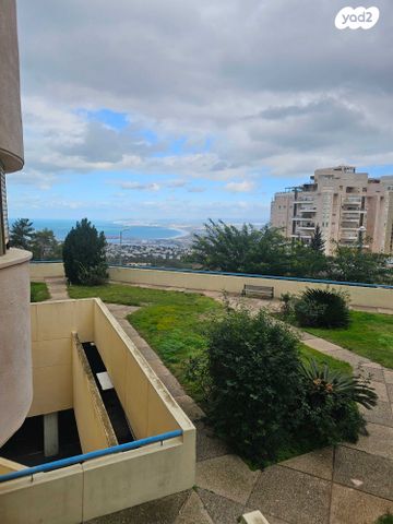 דירה, חיים הזז, סביוני הכרמל, חיפה