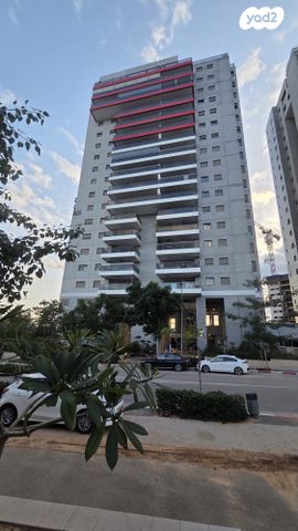 דירה, שמשון זליג, האירוס, ראשון לציון